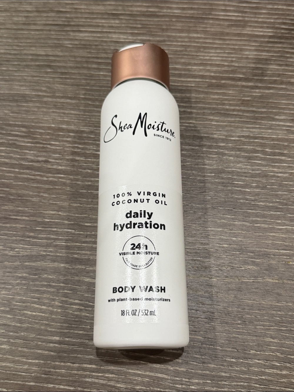 NWT SheaMoisture 100% coconut oil Daily Hydration Body Wash plant-based